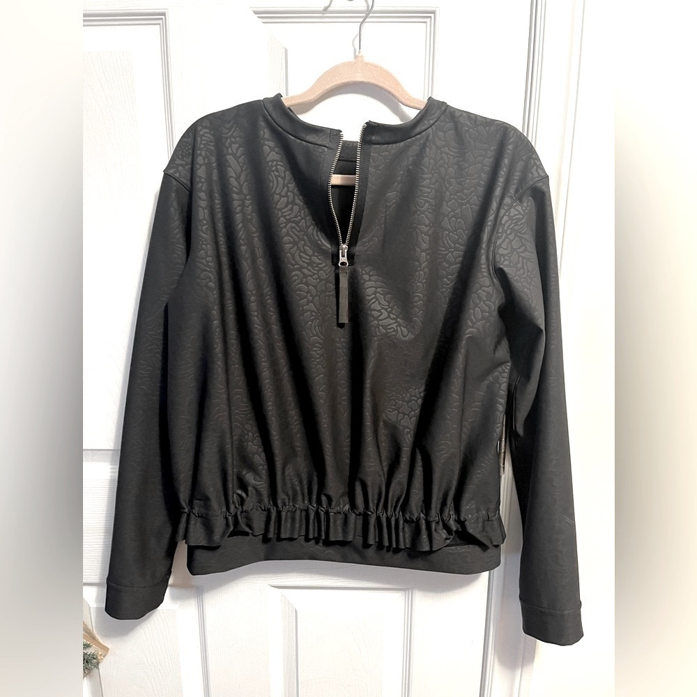 Lululemon: Petal Camo  Embossed Departure Pullover